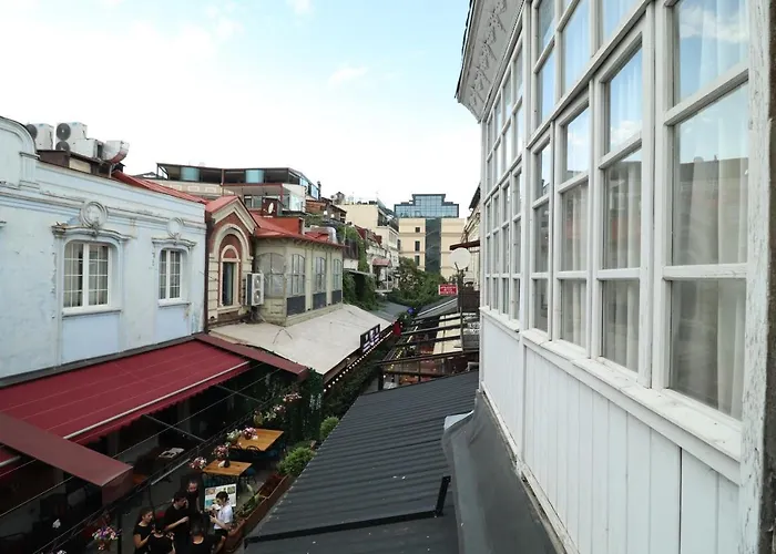 Erekle 8/10